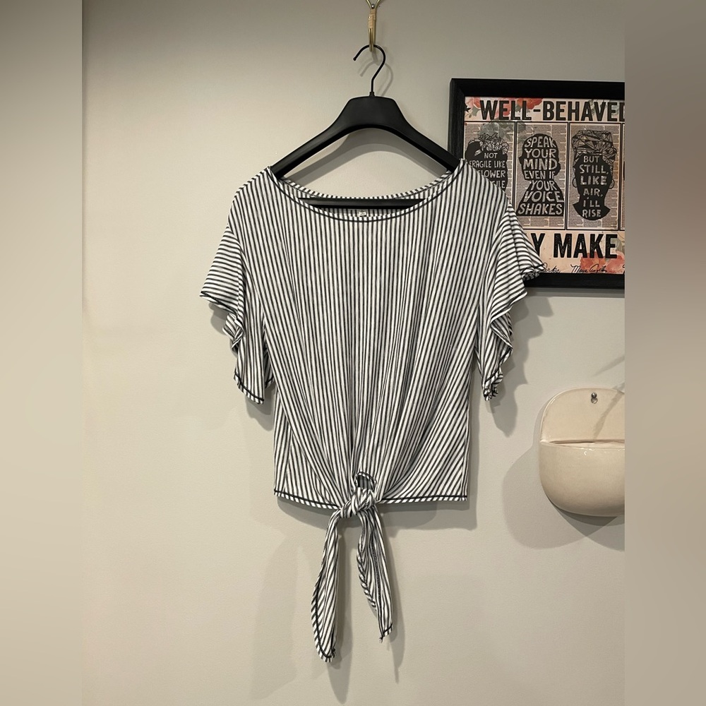 Max Studio - striped tie front top